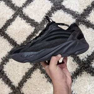 Yeezy 700 Vanta